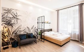 Gaia Studio House